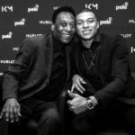 Loewe-Anteilseigner Kylian-Mbappé (r.) mit Fußball-Legende Pele